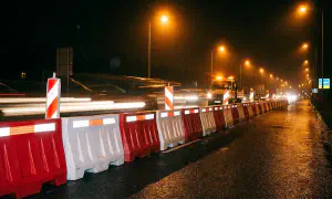 RTA-approved water-filled plastic traffic barriers, UAE